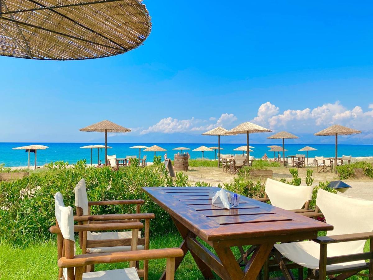 אצ'ארבי Asteraki Poolside Apartment By Dadovillas מראה חיצוני תמונה